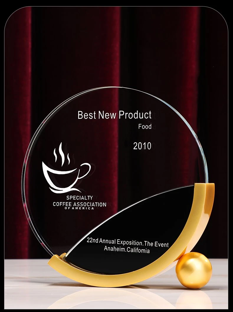 Cricle Crystal Award z metalową podstawą